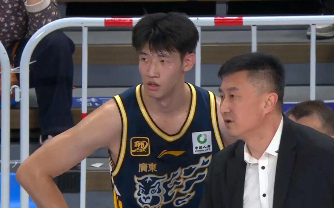 bti体育登录入口-上半场独砍10分，下半场却几乎被DNP，球迷：你也指着杜锋骂一次